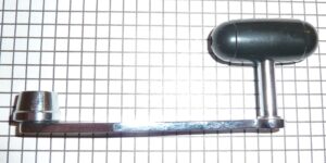 Shimano #TLD0207 or TGT0130 Handle.