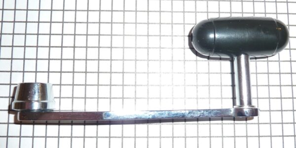 Shimano #TLD0207 or TGT0130 Handle.